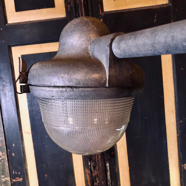 Holophane NEECO Streetlight