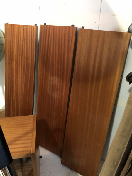 Jon Jansens Floor Stringer Shelves