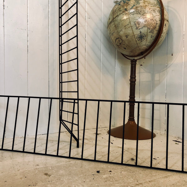 Jon Jansens Floor Stringer Shelves